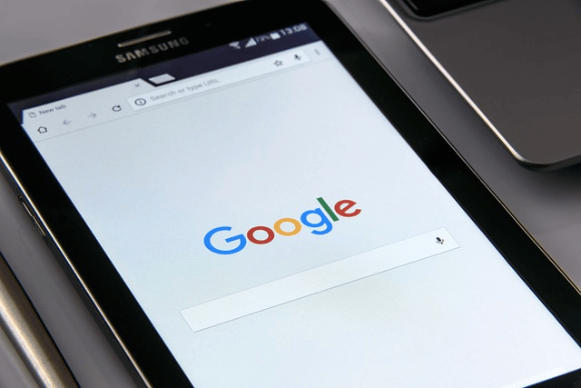 google on your smartphone, search engine, internet